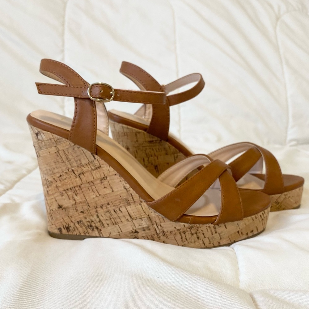 Lulus Strap Ultra High Platform Wedges in Brown